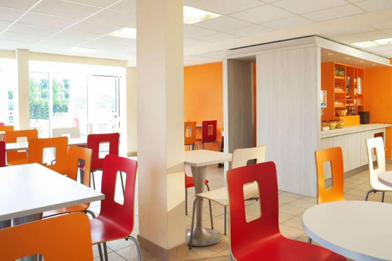 Hotel Premiere Classe Perpignan Aeroport — photo 2