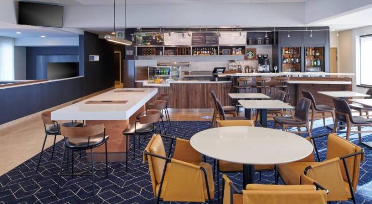 Courtyard by Marriott Chicago Lincolnshire — photo 3