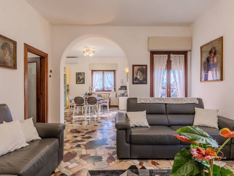 Fully equipped pleasant house with garden & patio | Lake view | Pets are welcome — photo 4