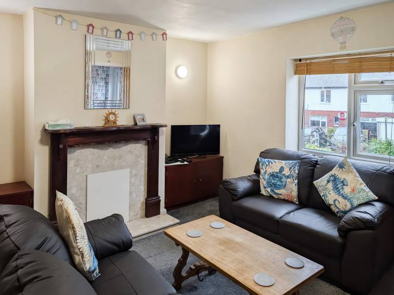 Family-oriented cottage with garden | River view | Next to the beach | Pets are welcome — photo 4