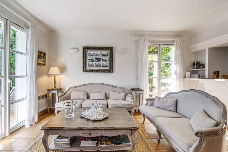 Child-friendly beautiful villa with pool, terrace & garden | Good for workation | Pets are welcome — photo 3
