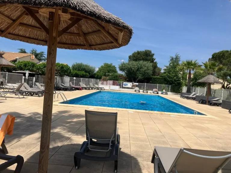 Lovely chalet with pool | Pet-friendly — photo 2
