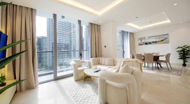 Luxury 2BHK Plus Maid's Room The Sterling West Near Dubai Mall — photo 4