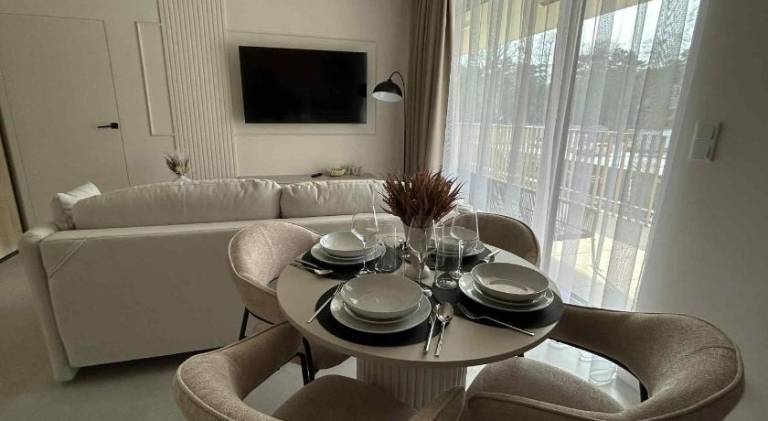 Apartment with patio & garden — photo 5