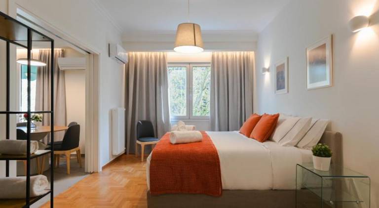 Holiday apartment | Close to Acropolis of Athens | Good for workation in Athens