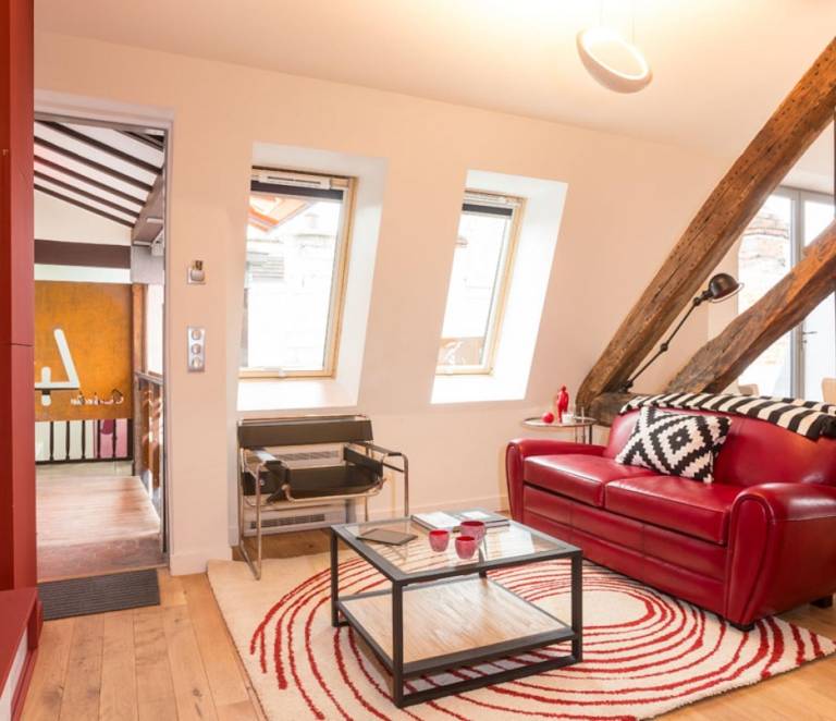 CHAMBERTIN Authentique 55M2 avec terrasse 4e étage — photo 2