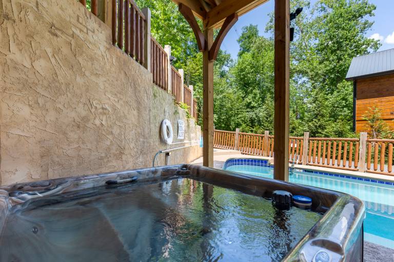 516SMOKYMTNSPLASHDTNCB - Smoky Mountain Splash — photo 4