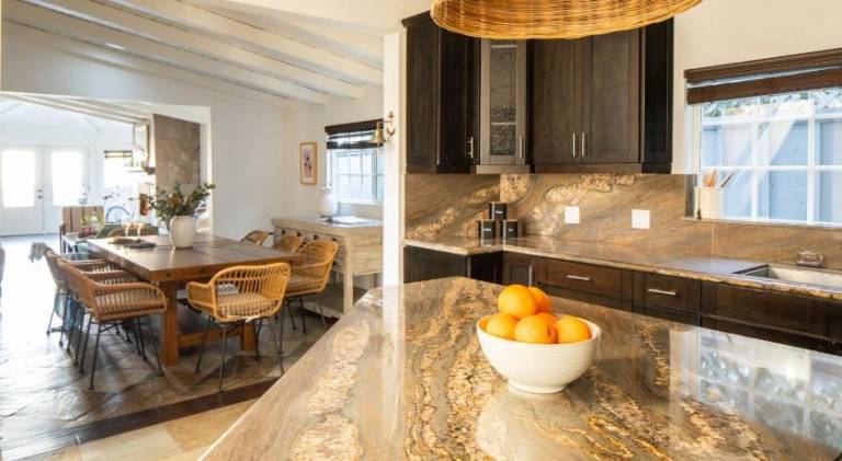 Sand Castle by AvantStay Beach House on Balboa Peninsula w Patio Hot Tub — photo 4