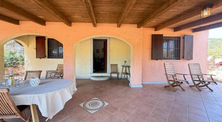 House with jacuzzi in Olbia