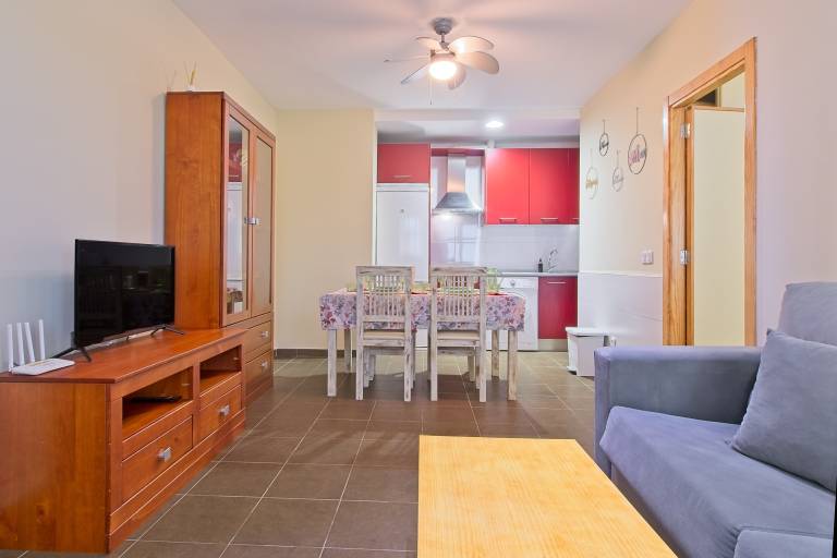 Apartment 'Sardón De Los Frailes' with Shared Pool, Shared Garden and Wi-Fi — photo 2