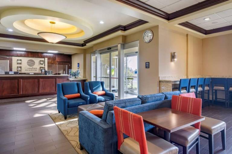 Comfort Inn & Suites Seattle North