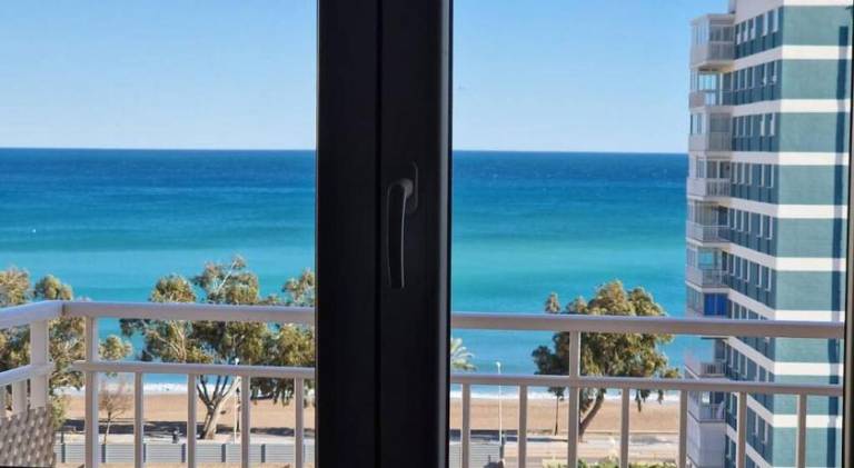 Stunning sea vistas by the beach — photo 5