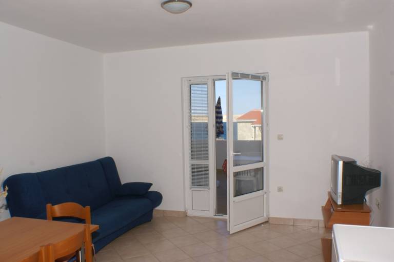 One bedroom apartment near beach Kustići, Pag (A-4087-c) — photo 3