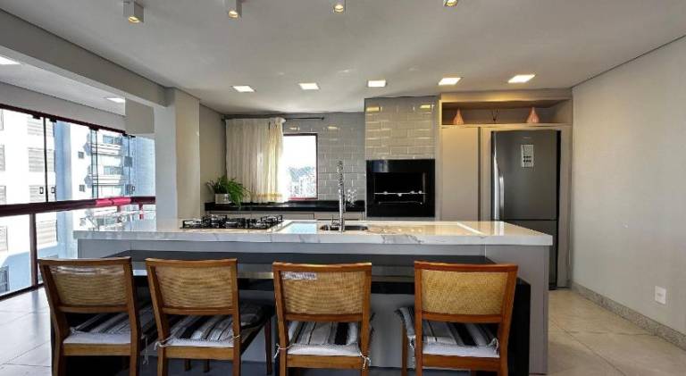 Rental apartment | Beach nearby | Pets allowed in Balneário Camboriú
