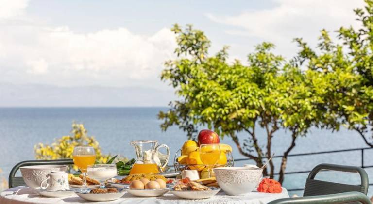 Εξυπηρετούμενο διαμέρισμα Tsaki