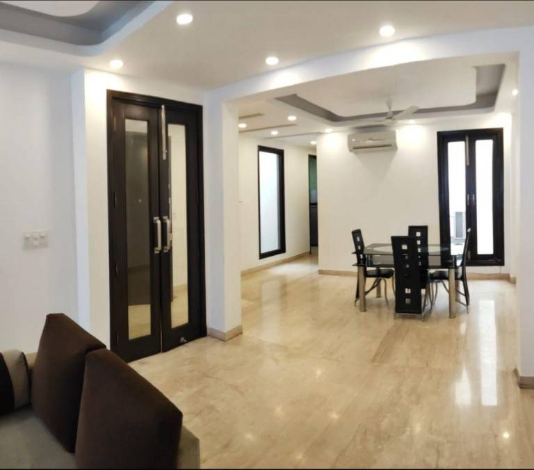 Apartment Karol Bagh