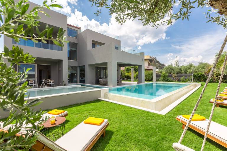 Villa  Platanias