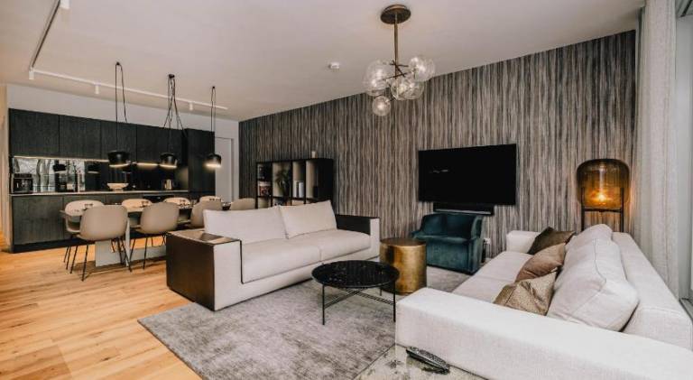 TheChipp - Designapartment mit Seeblick, Pool, Sauna & Kamin in Bad Saarow