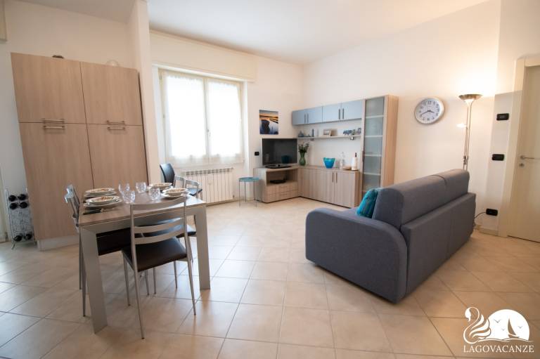 Apartment with patio & garden in Sirmione