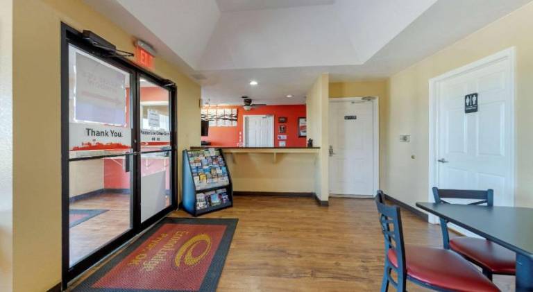 Econo Lodge — photo 4