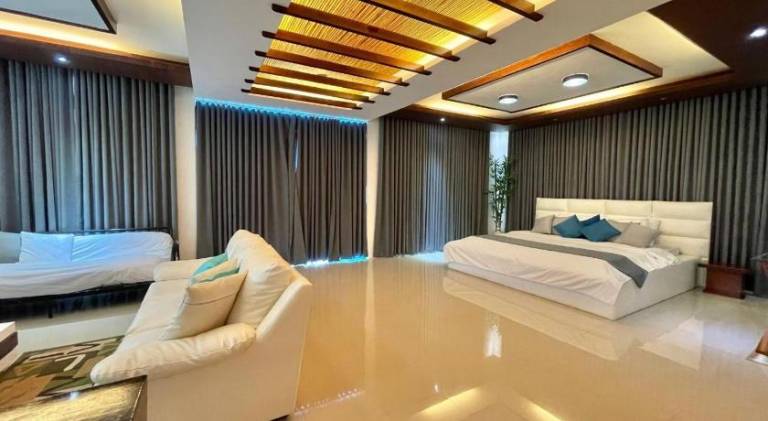 Children-friendly beautiful house with barbecue, yard & private pool | Next to the beach | Suitable for remote work | Pet-friendly — photo 2
