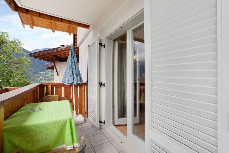 Child-friendly beautiful rental apartment with pool | Mountain view | Pets allowed — photo 5