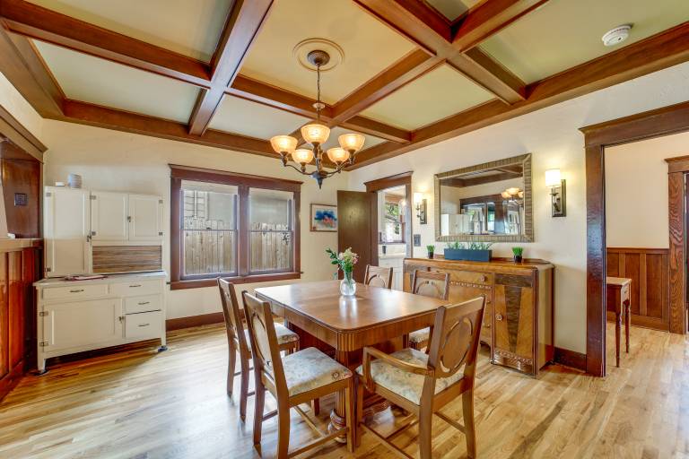 3 Blocks to Plaza! Historic Prescott Gem w/ Grill — photo 4