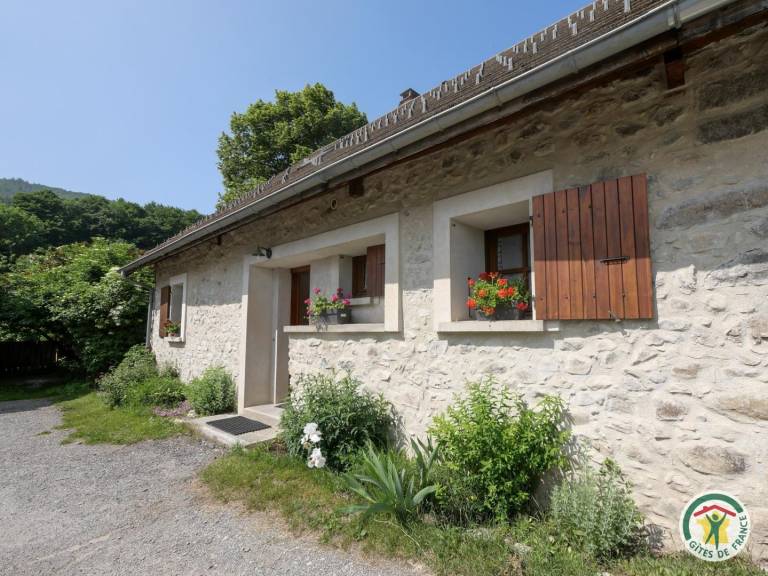 Gite with terrace, garden & barbeque — photo 2