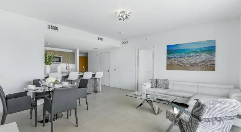 Vacation home with pool — photo 3