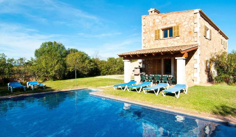 Beautiful Majorcan Country House Son Mas with Private Pool & Free Wi-Fi in Felanitx