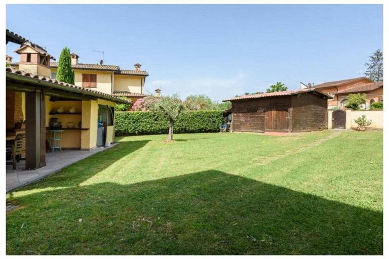 Beautiful vacation home with yard | Pets are welcome — photo 4