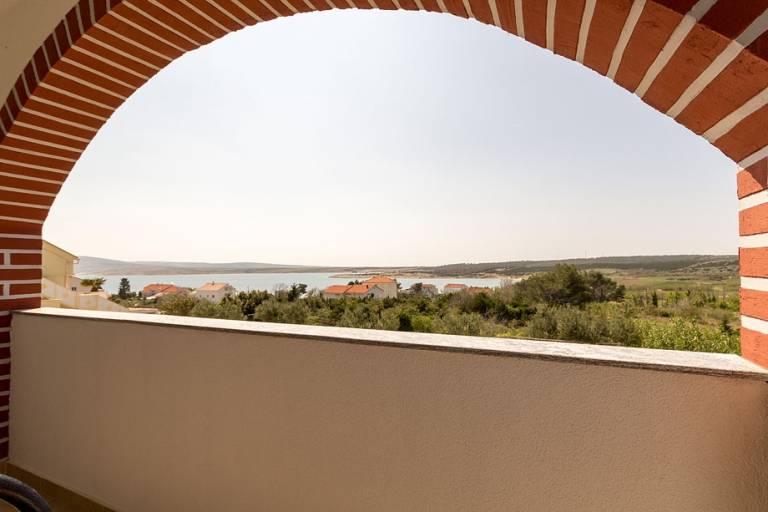 Studioapartment in Novalja mit Meerblick, Terrasse, Klimaanlage, W-LAN (3565-8) — photo 4