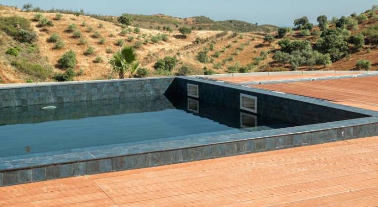 Villa with pool & jacuzzi — photo 5