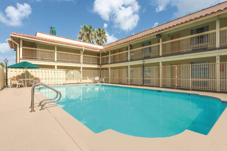 Quality Inn & Suites — photo 4