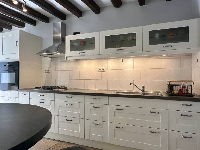 Authentic Stay in Burgundy: Charming House & Fireplace — photo 4