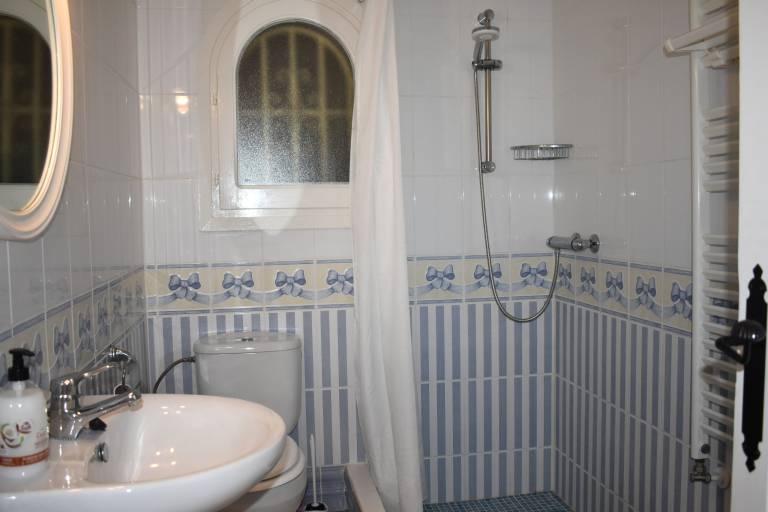 Fully equipped spacious villa with patio, private pool & barbecue | Dogs allowed — photo 3