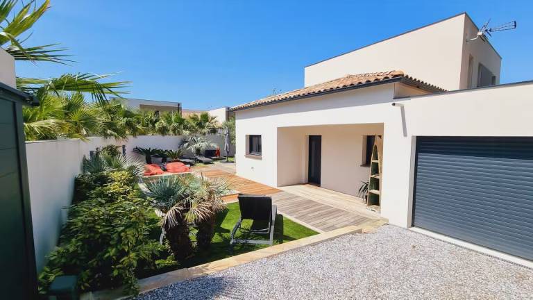 Children-friendly ample house with terrace, private pool & barbecue | Beach nearby | Perfect for remote work | Pets are welcome — photo 3