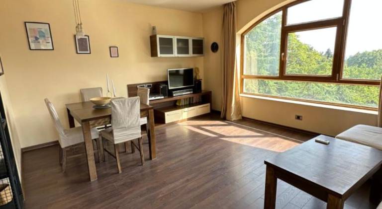 Sea view apartment next to Sea garden and beach — photo 5