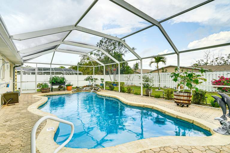 4 Mi to Public Beach: Cape Coral Paradise! in Cape Coral, FL