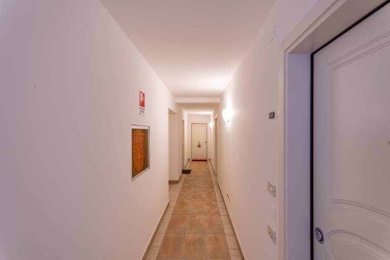 Rental apartment with 2 rooms for 5 persons — photo 3