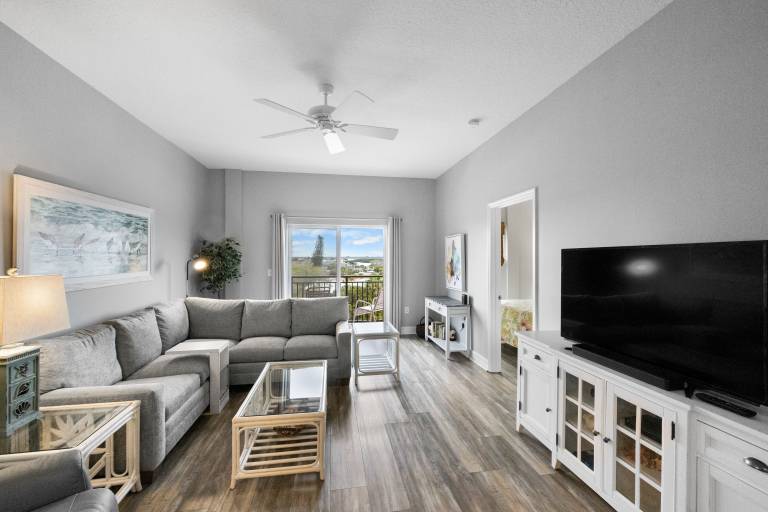 Child-friendly condo with jacuzzi & heated pool | Water view | Close to the beach | Dogs allowed — photo 2