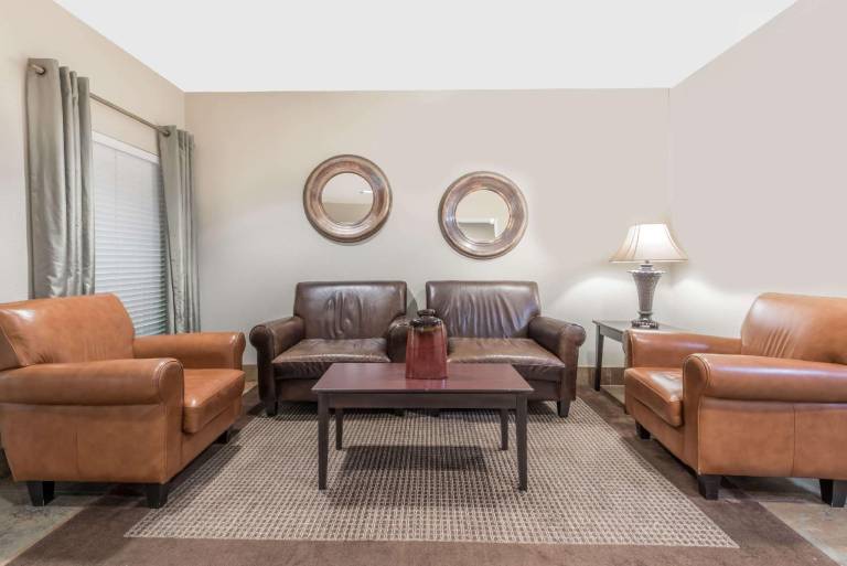MainStay Suites Addison-Dallas — photo 4