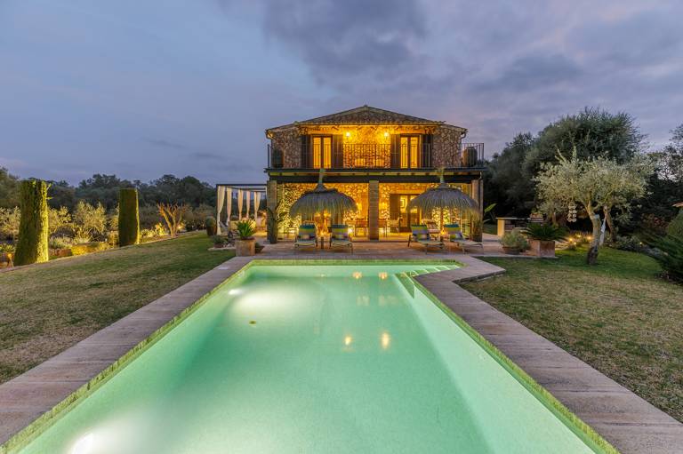 Ferienhaus in Llubí für max. 8 Personen Ferienhaus in Llubí für max. 8 Personen