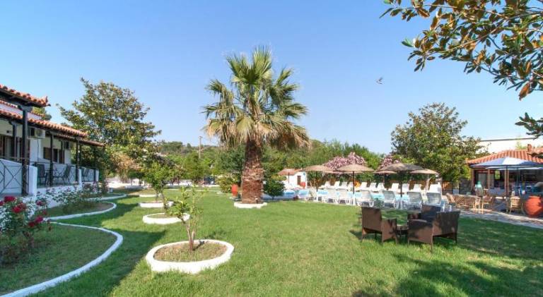 STRAWBERRY Skiathos — photo 5