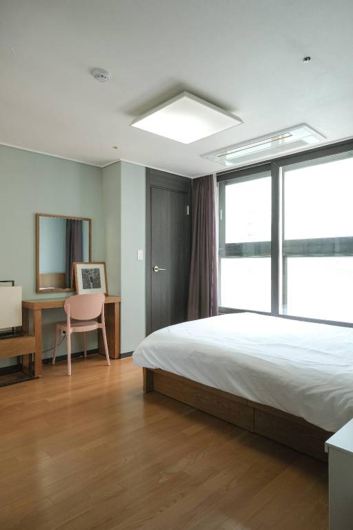 Hus Haeundaehaebyeon-ro 298beon-gi