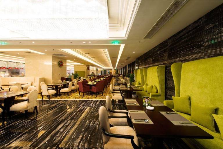 Dading Century Hotel in Chengdu