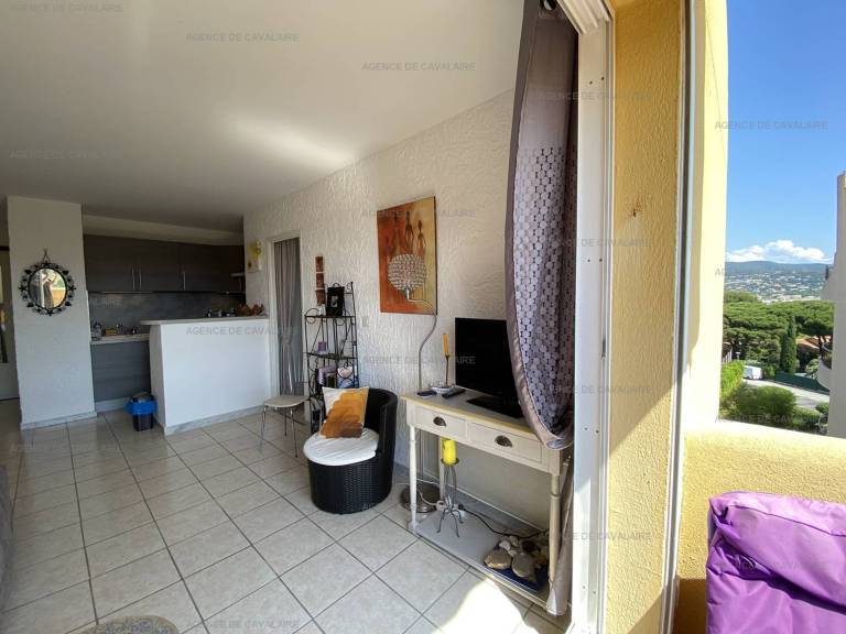 "Charming Apt Near Beach & Shops, Parking Included, Cavalaire-sur-Mer" — photo 5