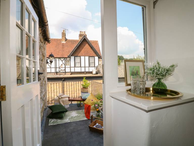 Children-friendly cottage with yard | Pets allowed — photo 2