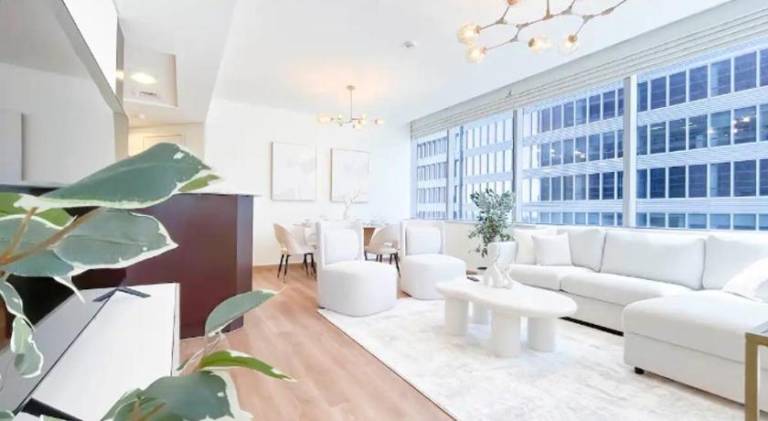 Stunning 2 bedrooms in Sky Gardens DIFC in Dubai