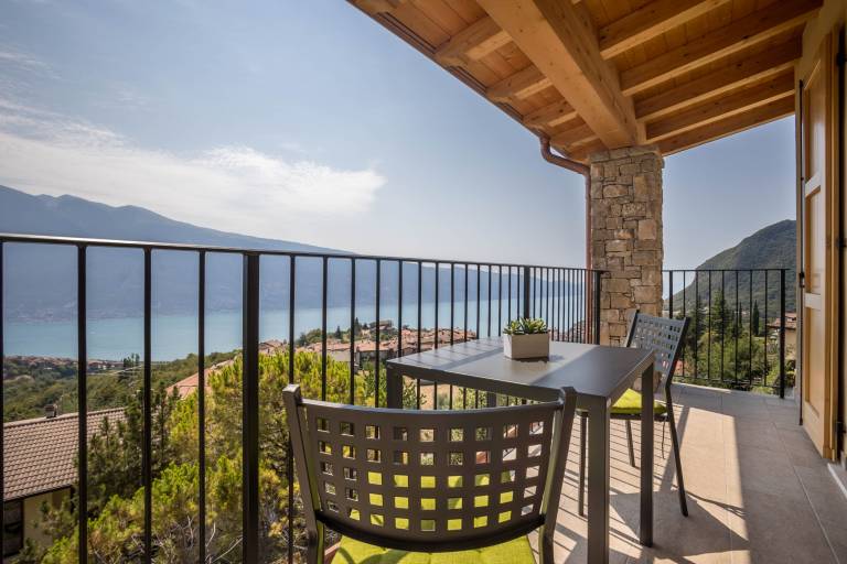 Holiday Home Casa Panoramica with Lake View, Shared Pool Open May 15–Oct 15, WIFI — photo 3